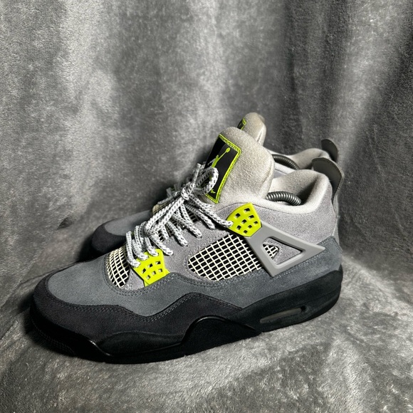 Nike air jordan 4 se 95 neon